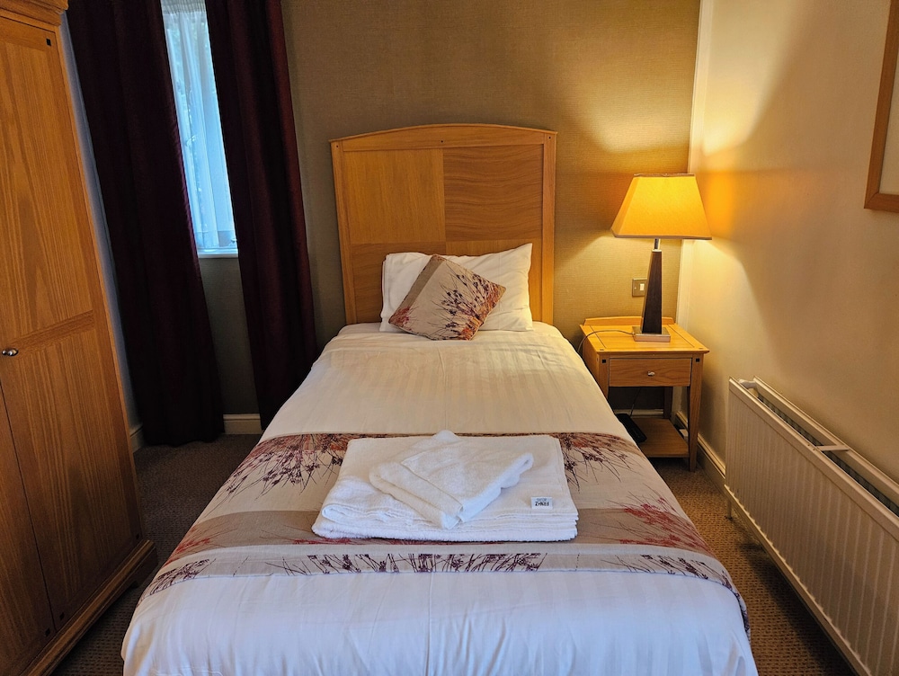 Leicester Vacations - OYO Blaby Westfield Hotel - Property Image 25