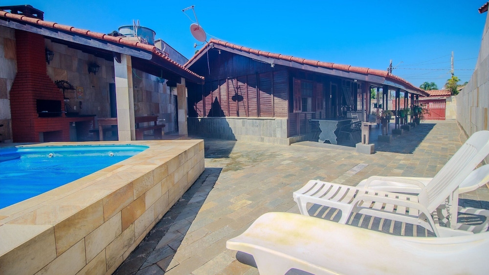 Seu Chalé na praia! SPA com Hidro Aquecida, Fogueira, Piscina, Bilhar