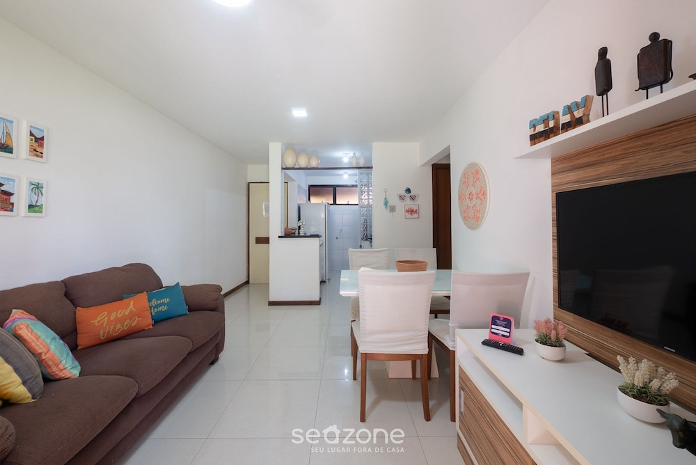 Condominium With Gym and Pool in Guarajuba - Camacari GSH