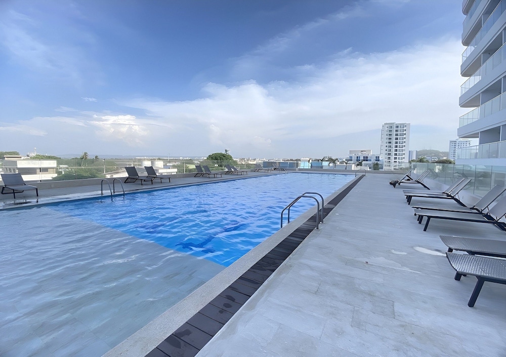 Condominio exclusivo nuevo frente al mar