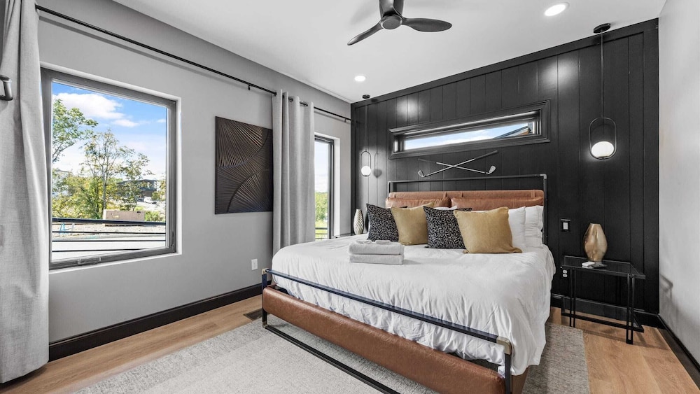 The Back Nine Retreat by Avantstay Private Golf Sim, Firepit & Mountain Views Near Dollywood