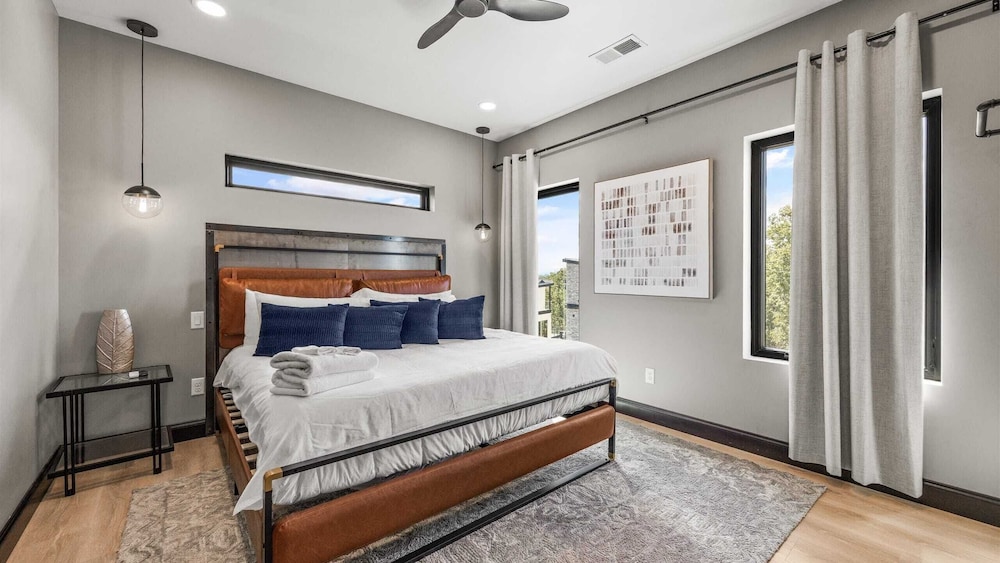 The Back Nine Retreat by Avantstay Private Golf Sim, Firepit & Mountain Views Near Dollywood
