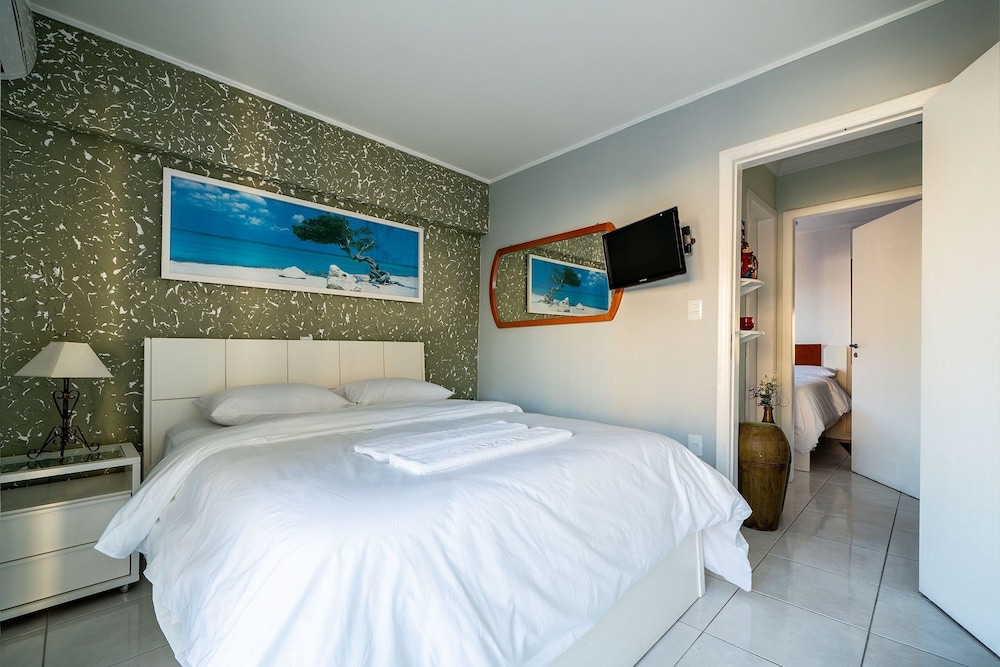 Apt 750m fr th Beach Privileged Location BC Jda402
