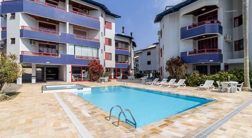 Apt W/bbq and Access to Praia Brava Rra0103