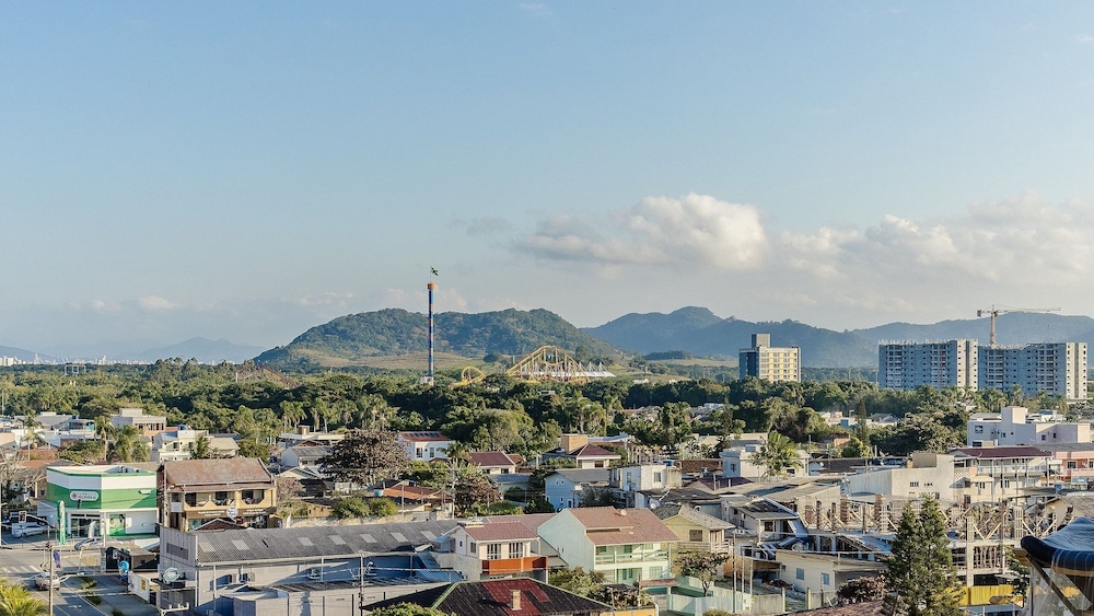 Studios With Side Sea View at Penha Spot PSO - L