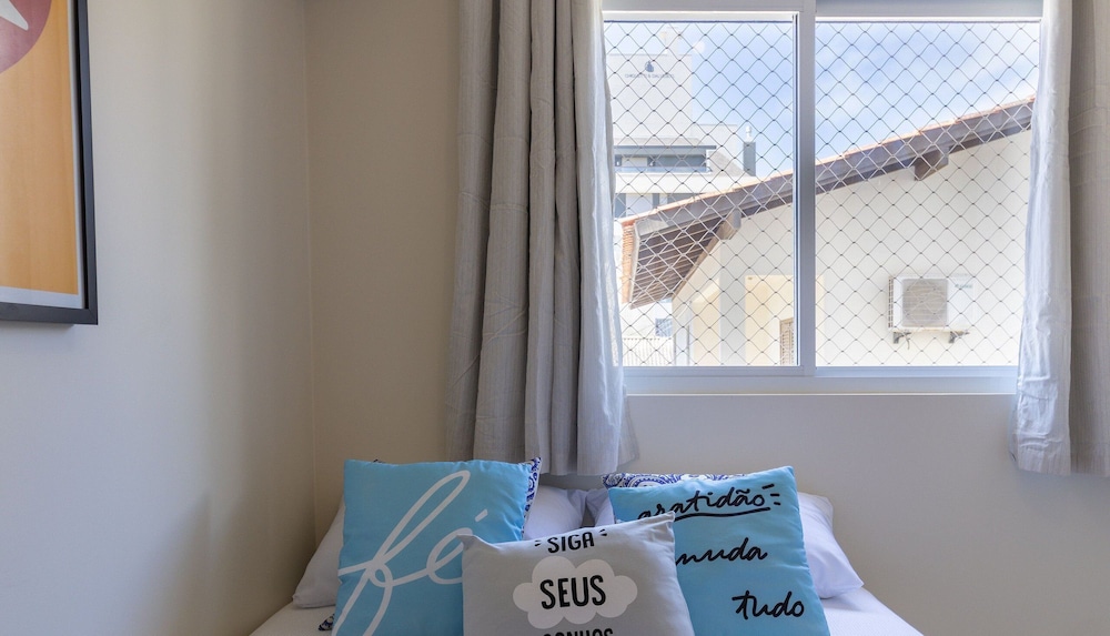 Beautiful apt 3 Minutes From Jurere Beach Vma101
