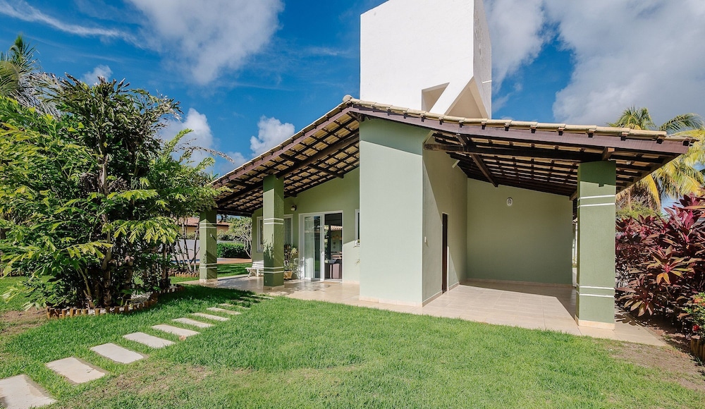 House in Costa do Sol in Jacuipe w Pool - Ccl0004