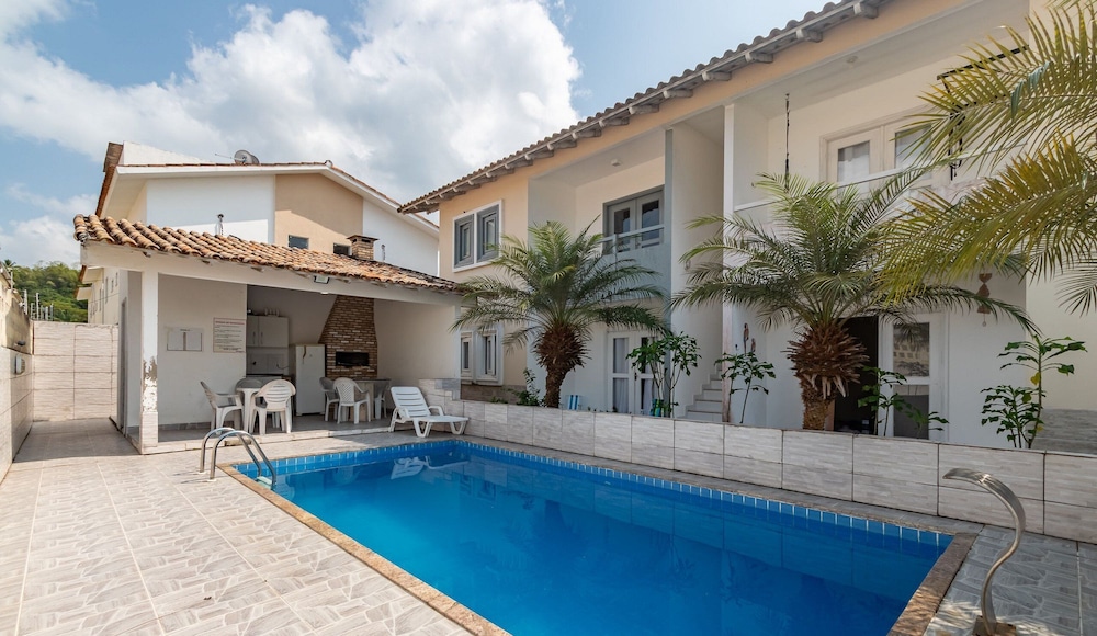 House With Pool and Barbecue Porto S. - BA Flo001