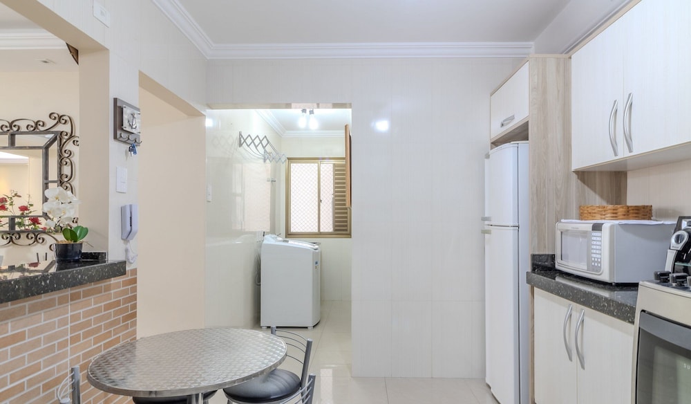 2BR Full apt Beachfront Ese0102