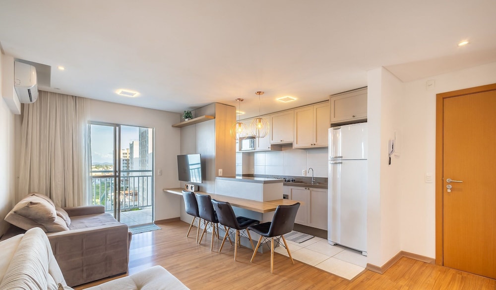 VAC - Beachfront Condo in Itajuba Beach