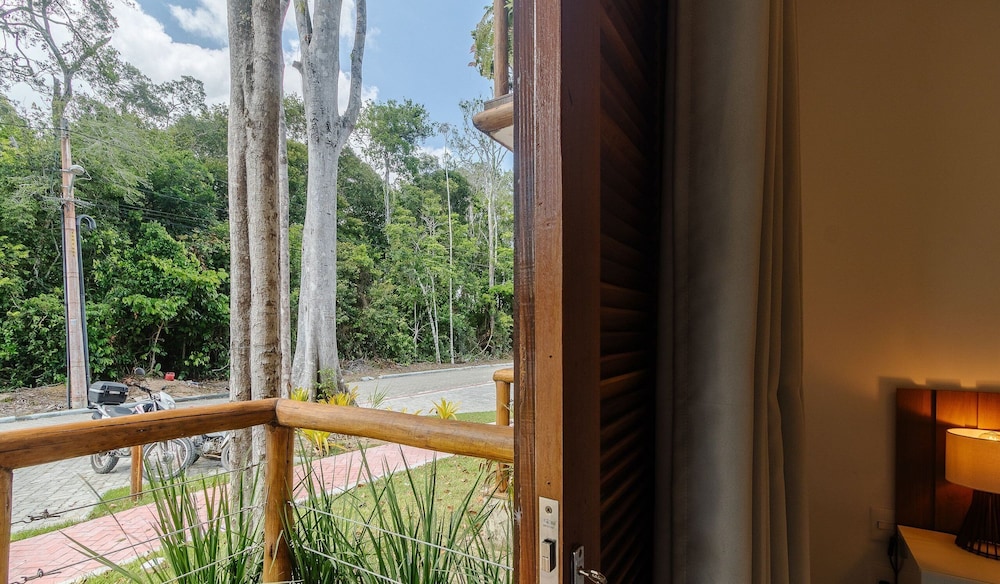 Houses in the Ecovillage D'ajuda Condominium - EVL