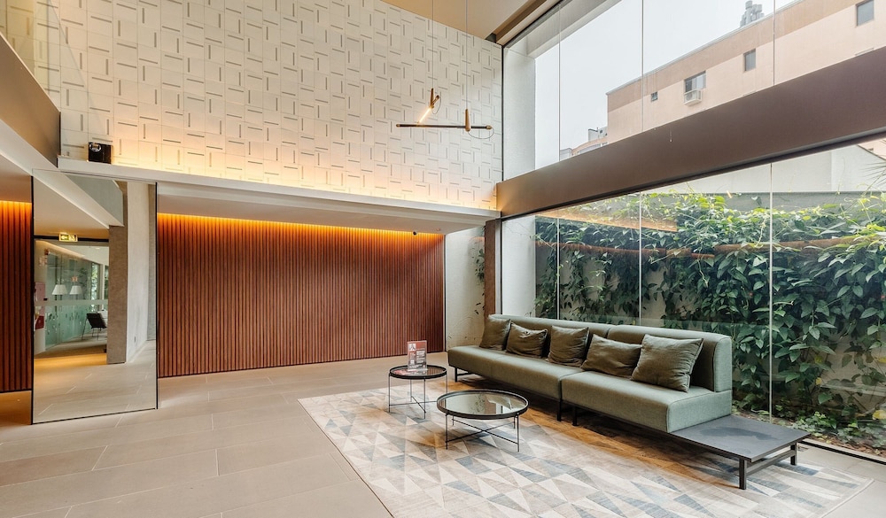 Charming Studio With Pool in POA Grb0917