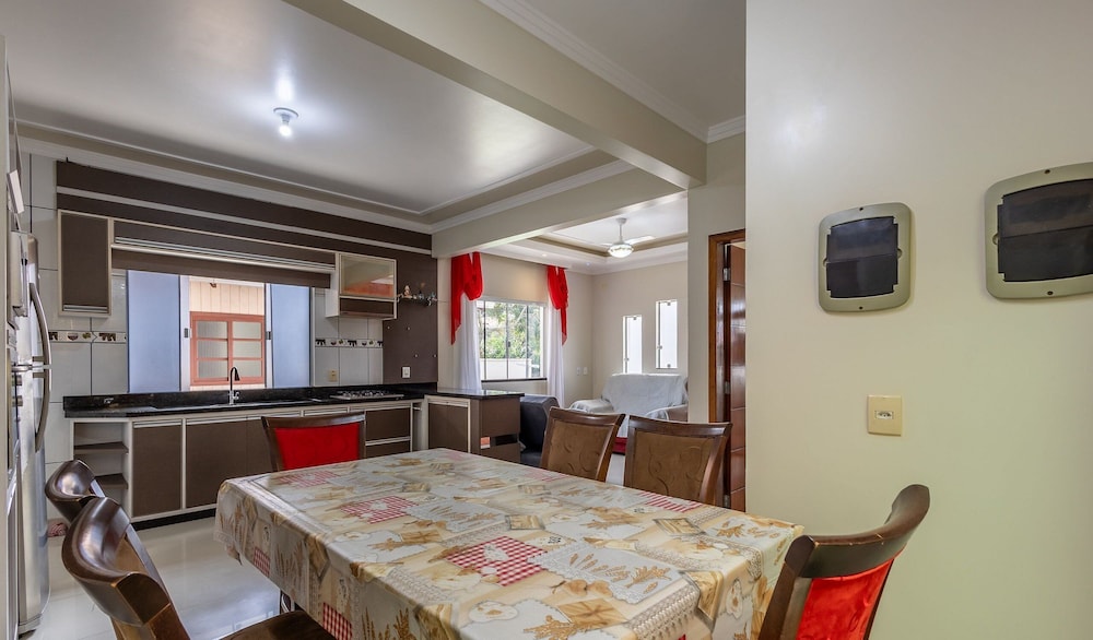 Houses Near Beto Carrero World - REK
