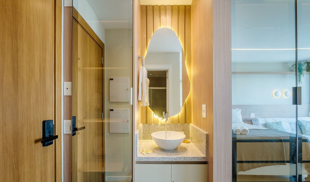 Stay With Style and Convenience in Salvador LIV
