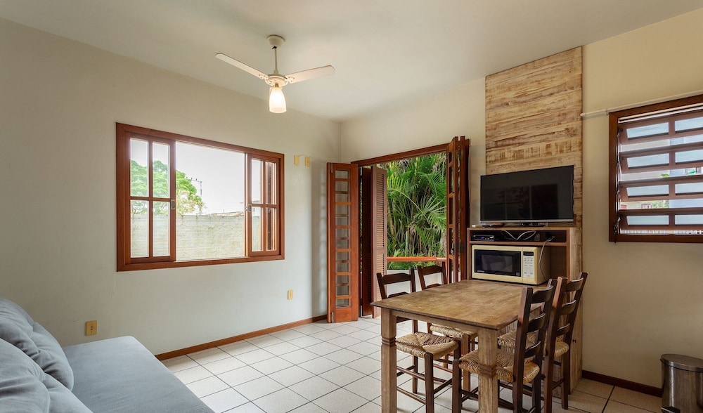 Beautiful Apartments Close to the Beach Stacy