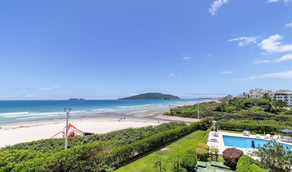 Foot in the Sand Condominium With Pool in Florianopolis - EAR
