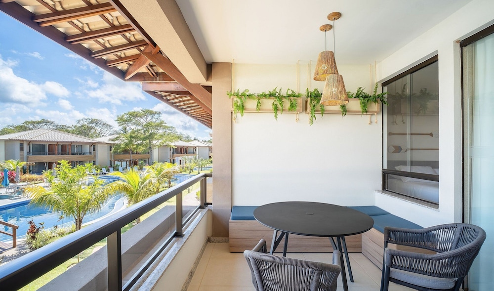 Charming Apartment With Pool View! Bio0079