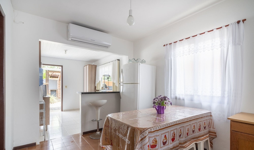 3BR Home w/ BBQ 100m From Beach Rpr056