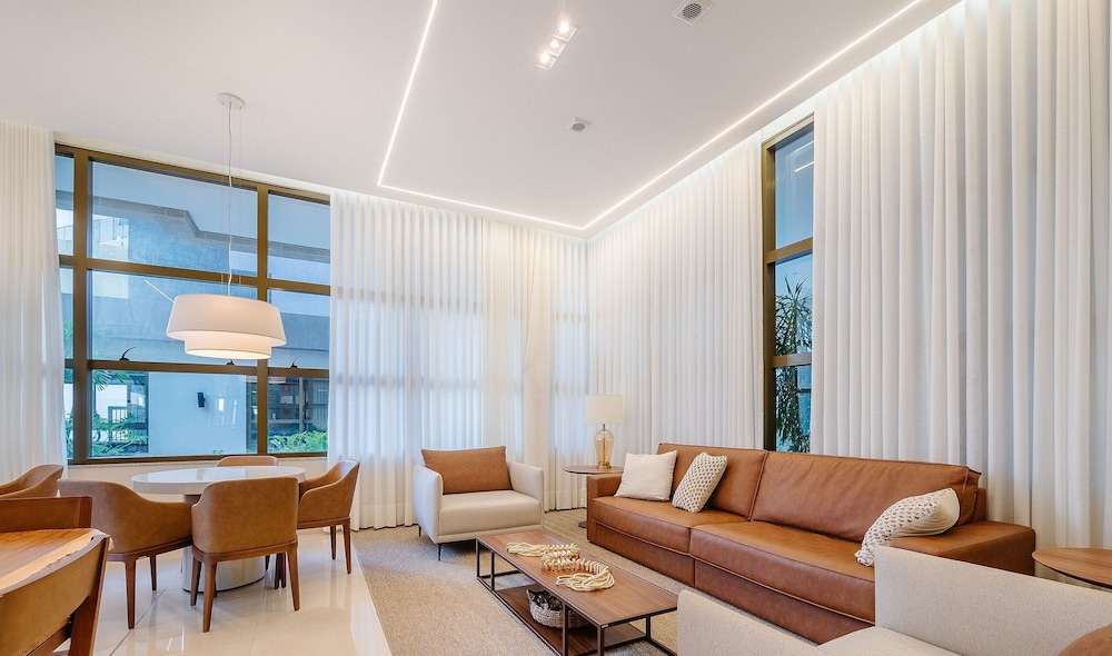 Cozy and Charming Apt in Salvador Ita0304