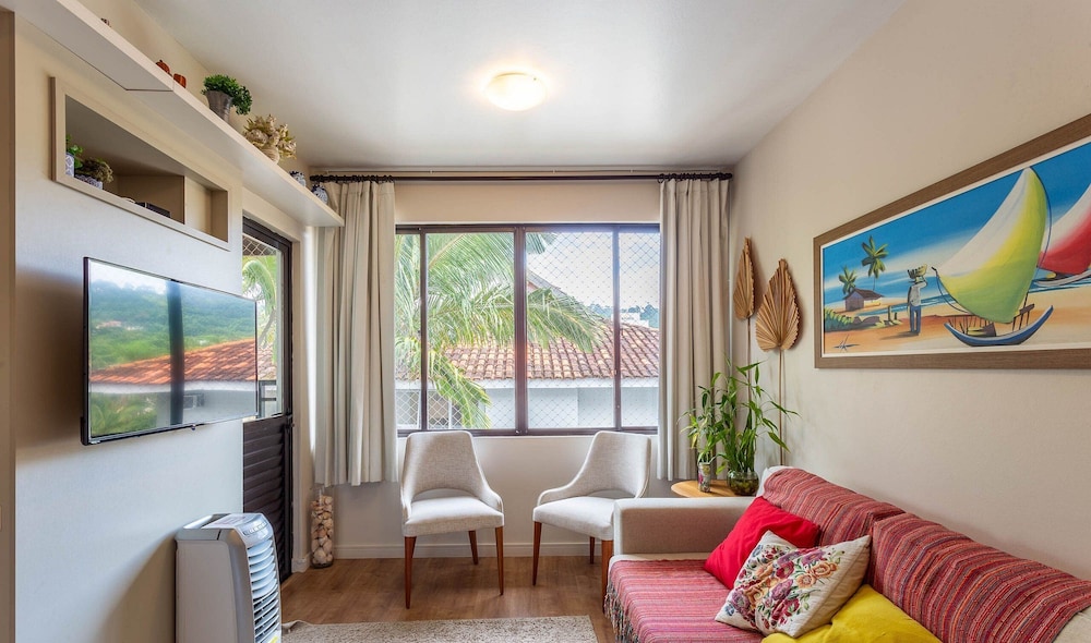 Quiet Apartment 1 mi From Canasvieiras bea Fml202