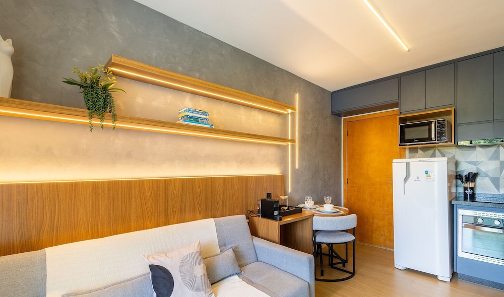 Elegant Accommodations Just Minutes From Brasilia's Main Attractions - ARK
