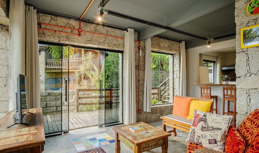 Complete Studios in Imbituba Beach - PRN