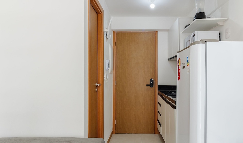 Charming Apts 450m From Barra Beach w/ Rooftop & sea View - PRV
