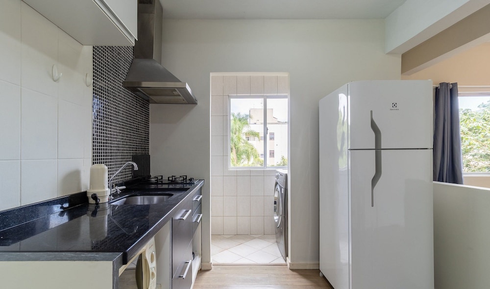 Apt 700m From Ingleses Beach Mab0203
