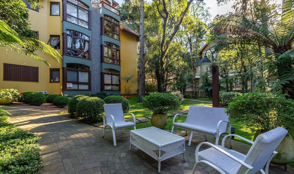 Apt w/ Fireplace 650m Mini Mundo Gramado Jpa102