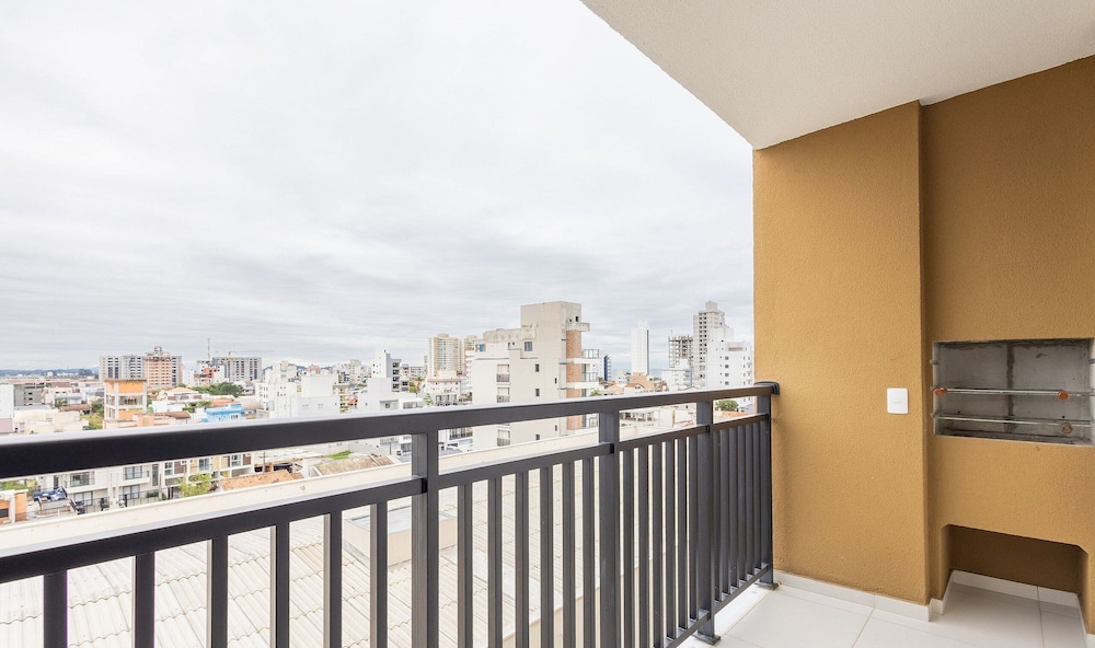 MCB - Apartments With Pool Near the Beach