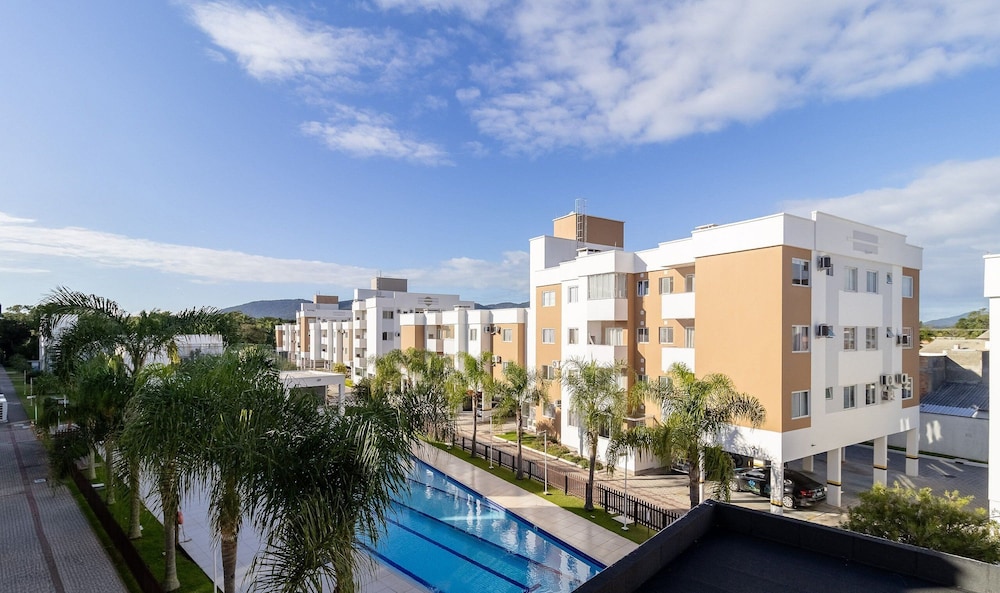 Apt in Cond With Pool in Canasvieiras Rpc301