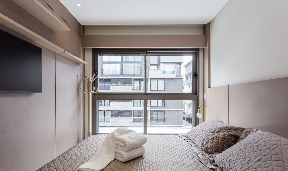 Beautiful apt Less Than 5min From the Beach Vrn302