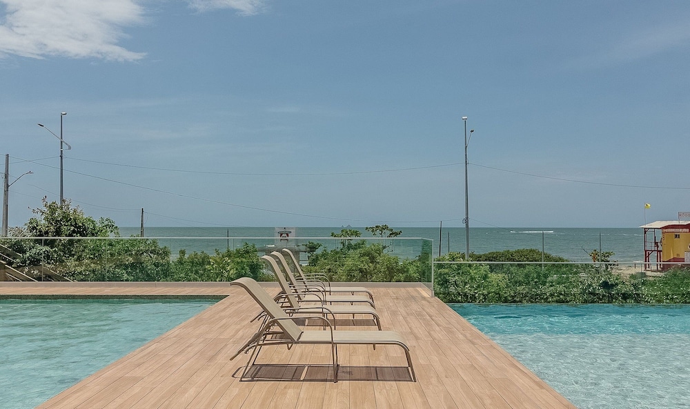 SHC - Condominium With Pool 50m From the Beach in Picarras