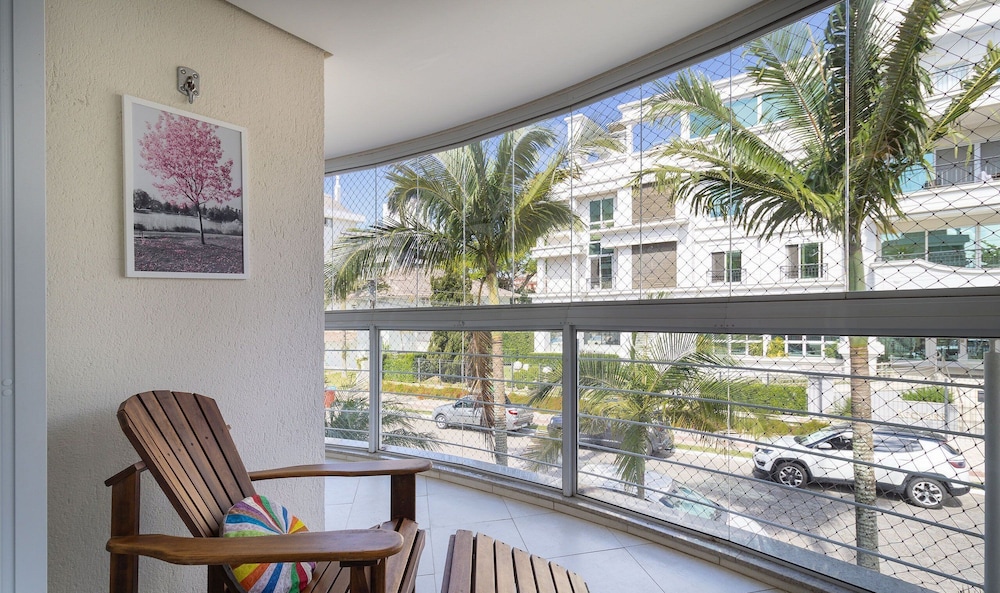 Beautiful apt 3 Minutes From Jurere Beach Vma101