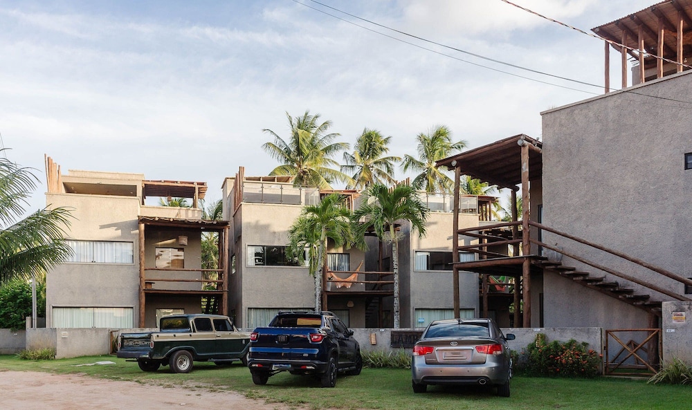 LBH - Houses in a Condominium With Swimming Pool and Barbecue