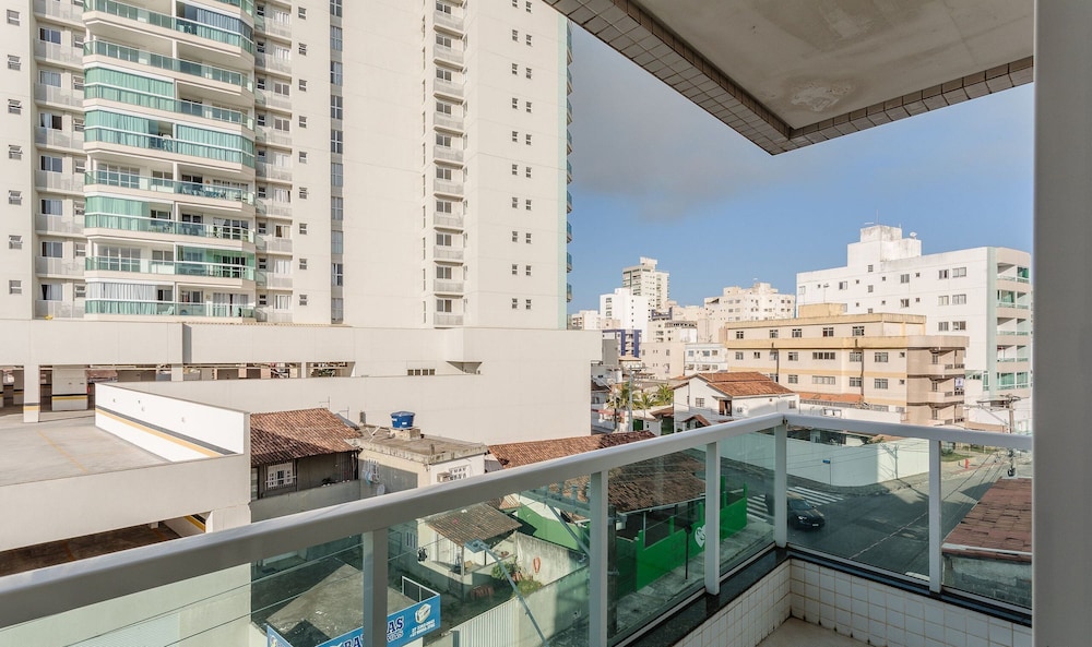 Charming Apt Just 450m From the Beach Emm0202