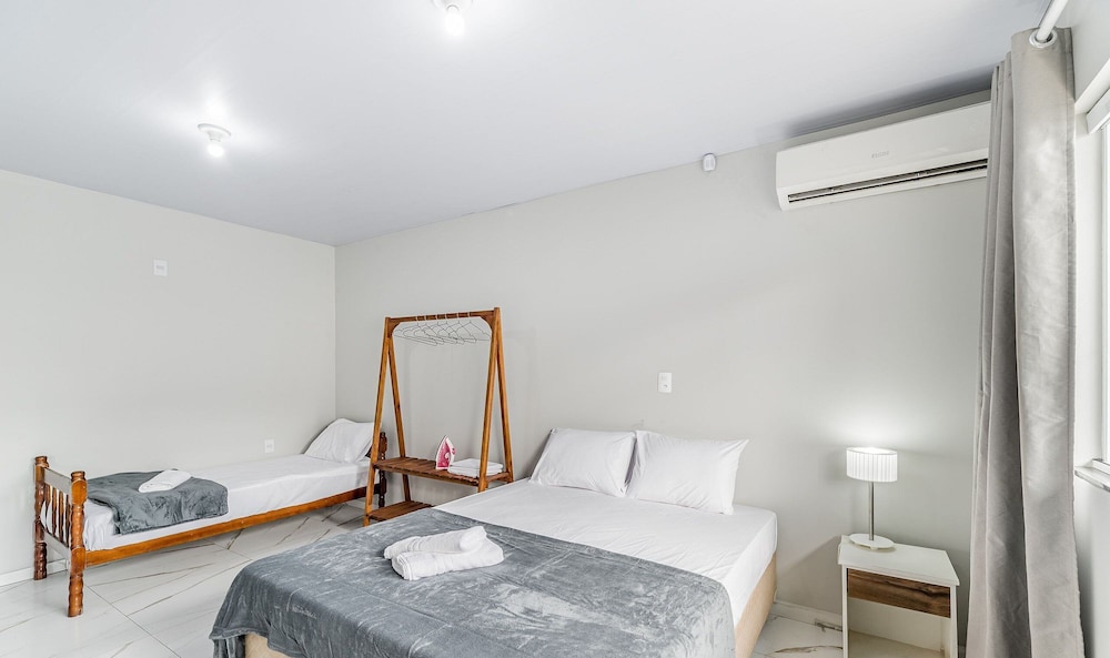 RUC - Houses 270m From Canto Grande Beach