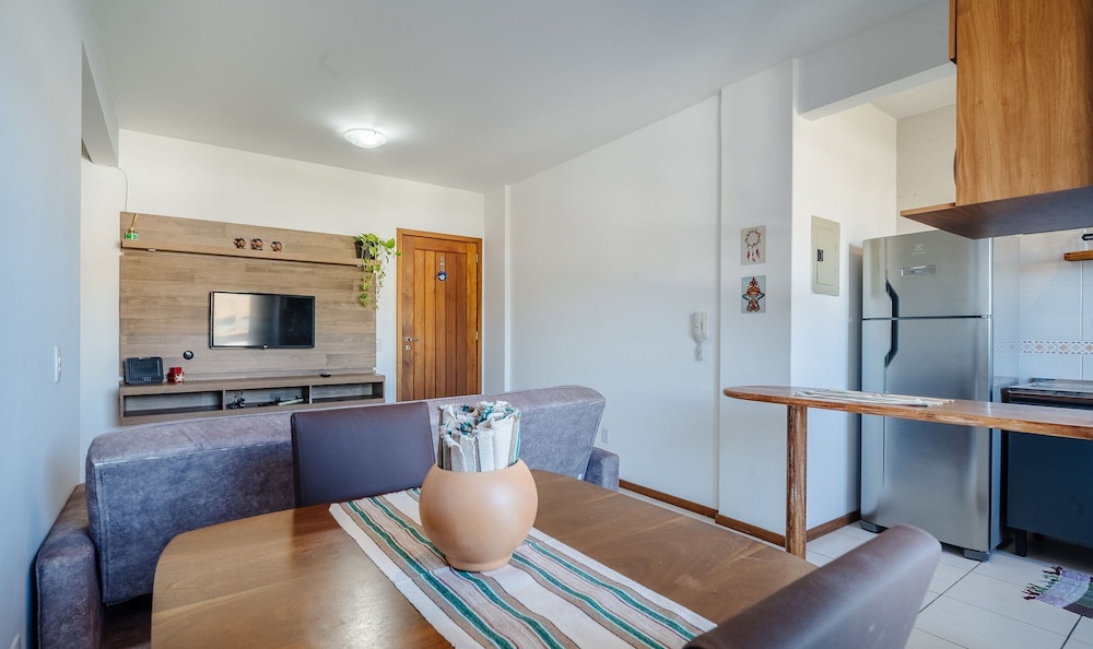 Apartment With Balcony in Lagoa Pir0014