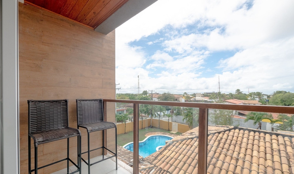Beautiful apt in Building w Pool Guarajuba Aga0203