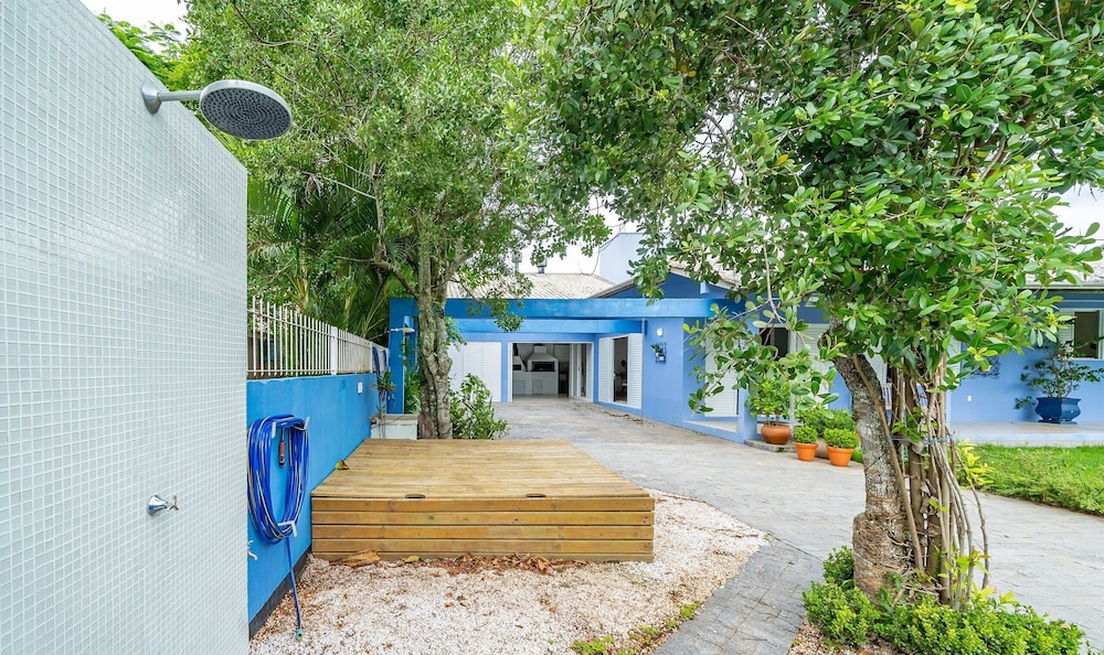 4BR Home w/ BBQ 100m From Beach Jat0355
