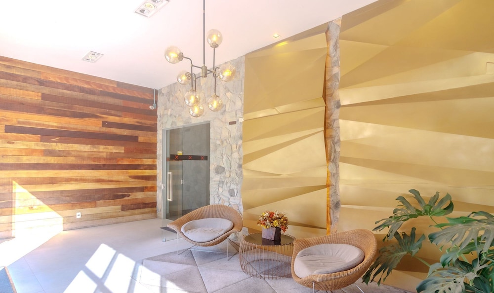 Beautiful Apartment in Building With Pool Mpb0034
