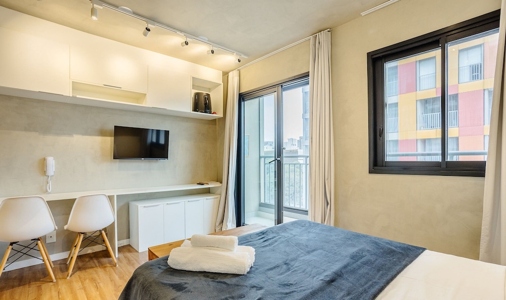 Your Complete Stay in the Best Location of Indianopolis, Just Steps From the Metro - ISM