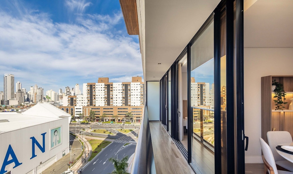 Building With Swimming Pool Next to Balneario Shopping in BC - TSO
