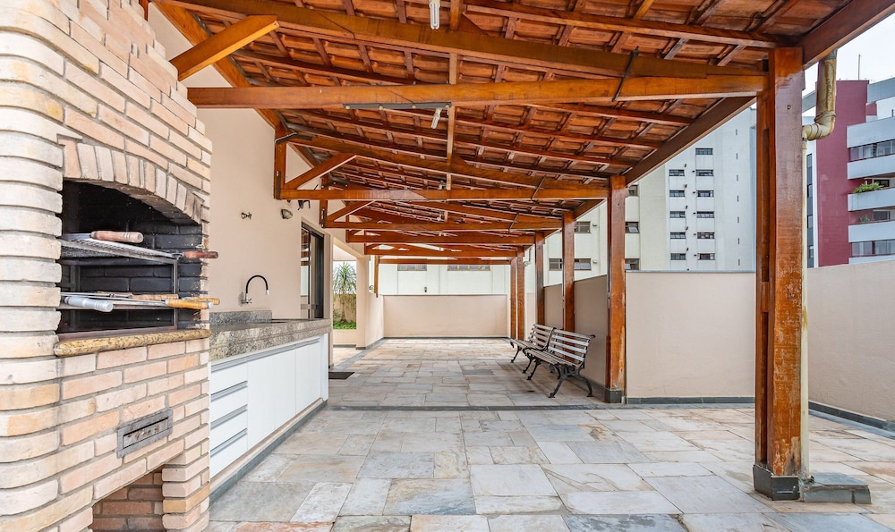 1 Bedroom Apartment with pool 600m from Moema/SP metro station NPZ093
