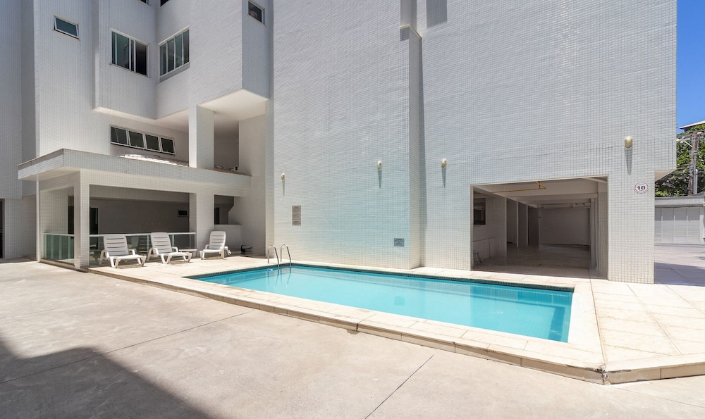 Beaut apt in Praia do Forte, 700m From sea Rbm207