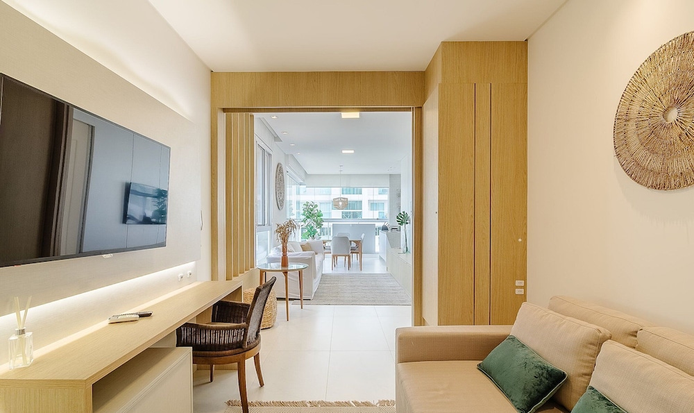 Apartment w/ Barbecue 240m From the Beach Ehi0401