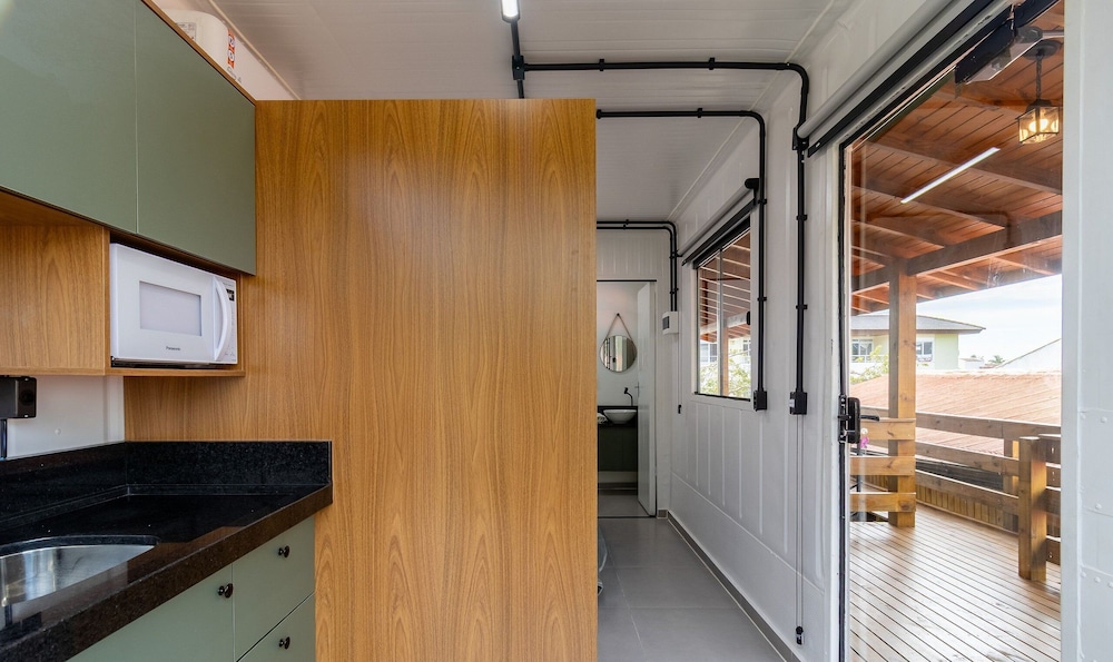Beautiful and Practical Studios in Lagoa da Conceicao - JAS