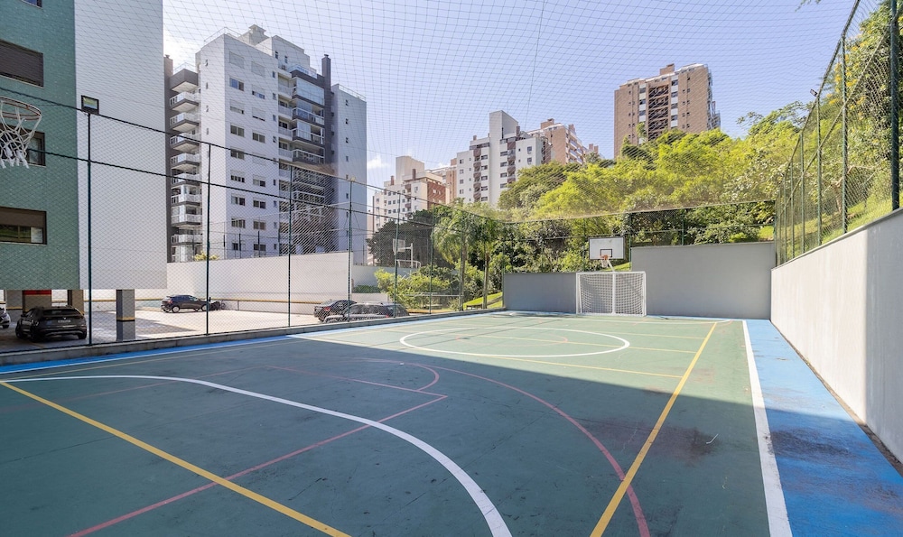Full Apartment With Amazing View! Lrc0703