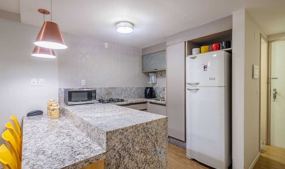 Modern apt 200m From the sea in Salvador Vlt0107