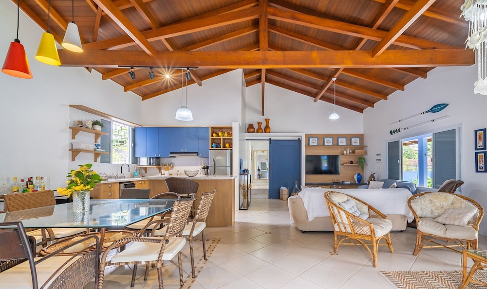4BR Home w/ BBQ 100m From Beach Jat0355